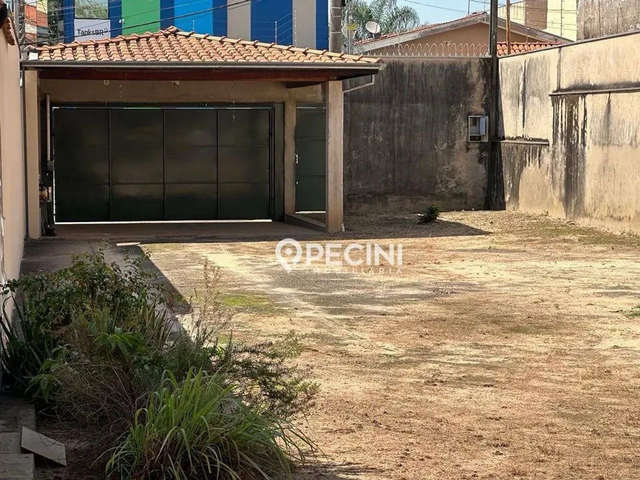 Comprar terreno no bairro Jardim Claret
