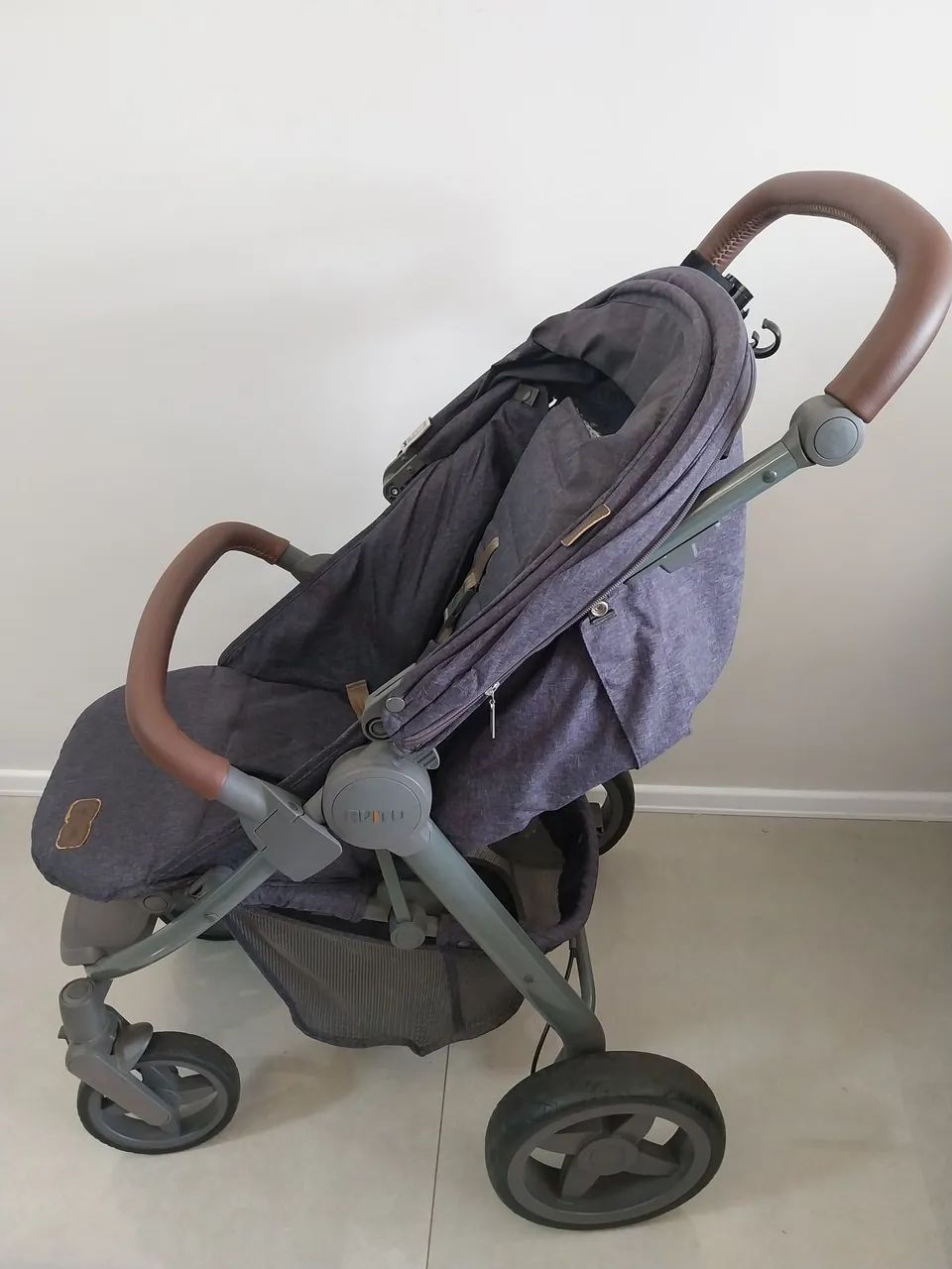 Carrinho de bebê + bebê Conforto ABC Desing Avito - Foto 5