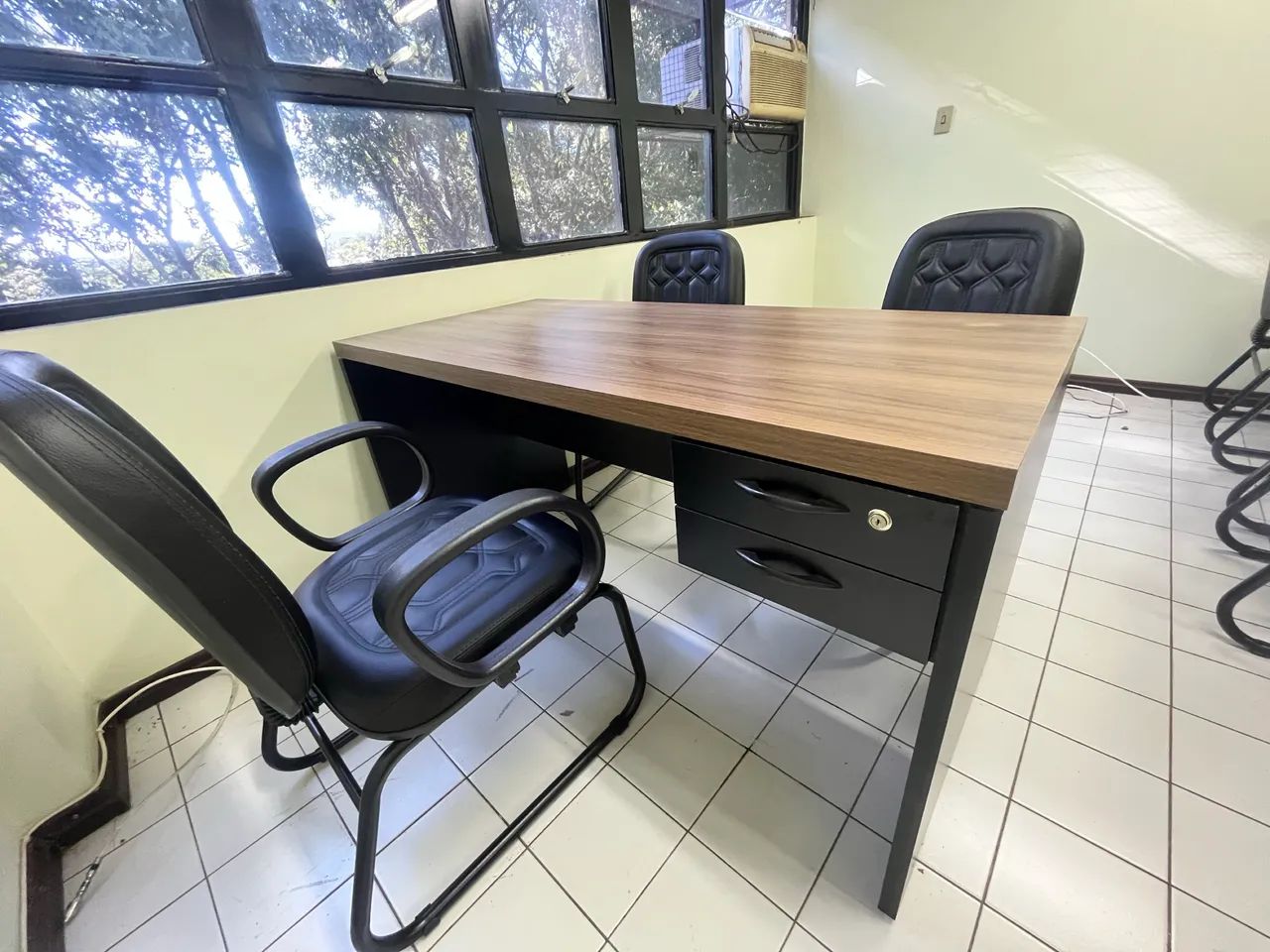Mesa e cadeira para escritório  - Foto 5