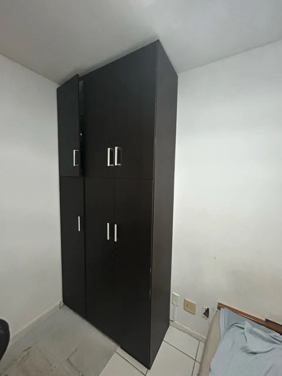 Guarda-Roupa 6 Portas - Preto - Foto 3