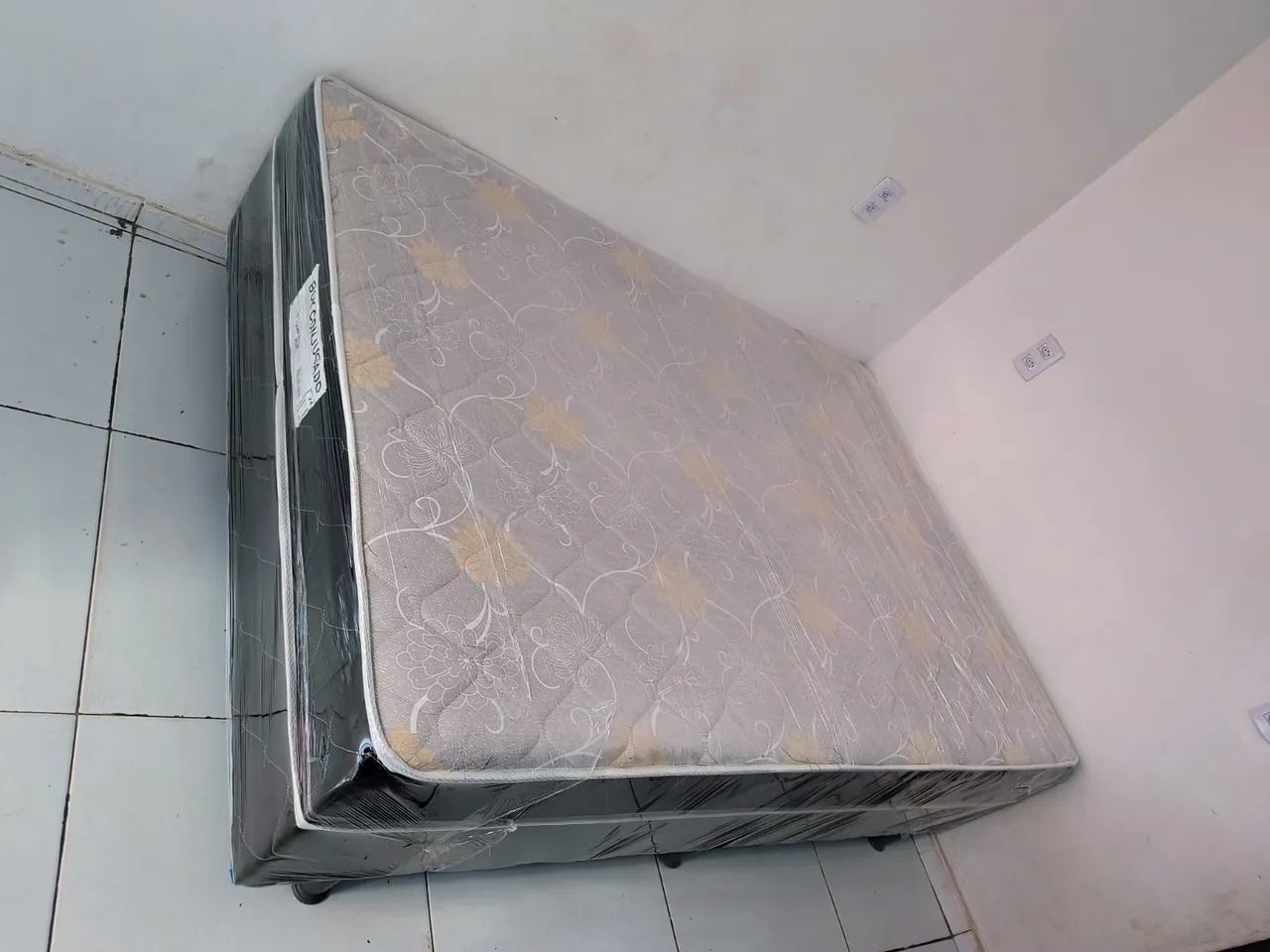 Cama Casal Box Espuma Higienizada 