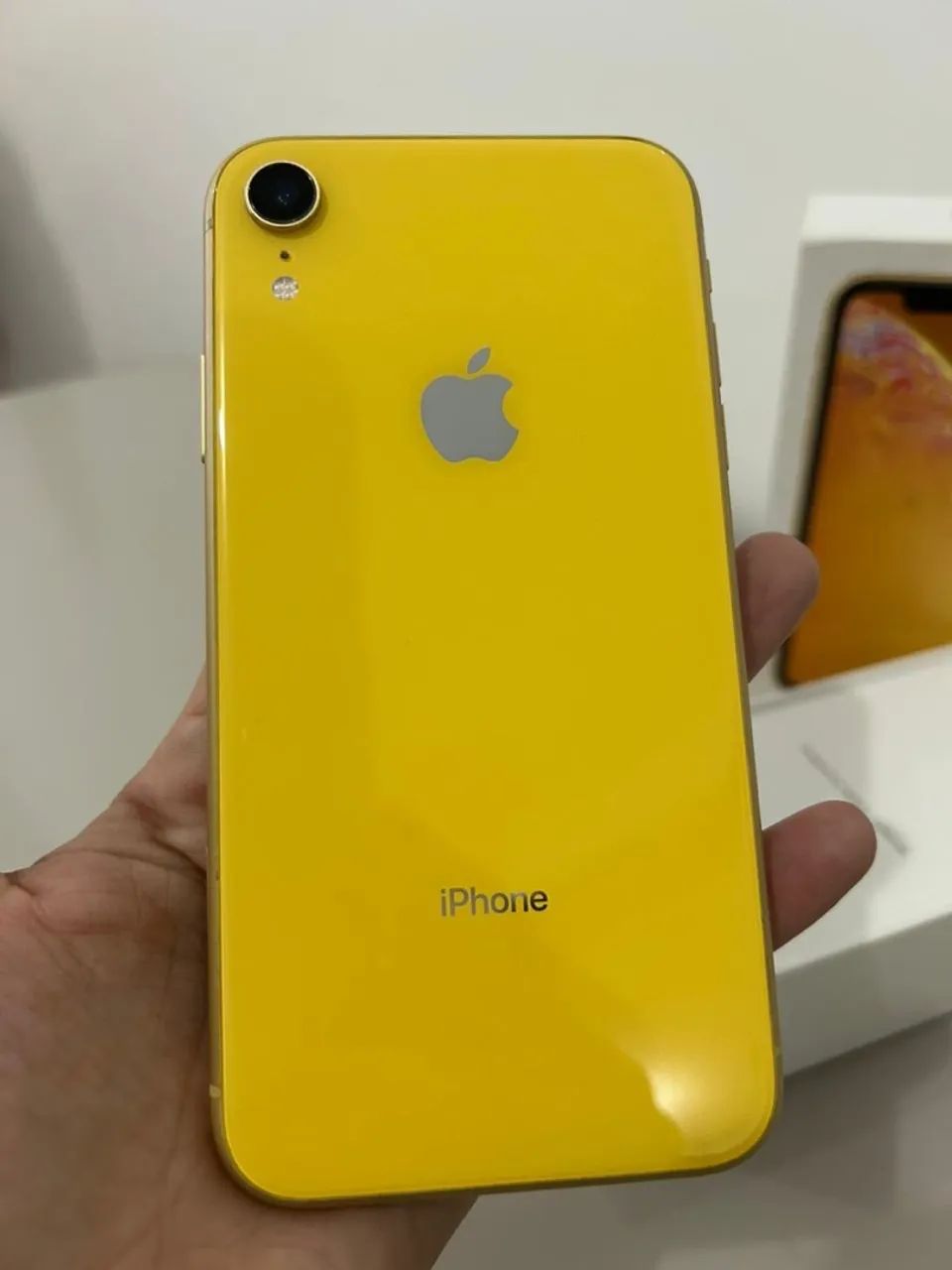 iPhone XR 64GB - Amarelo - Foto 2