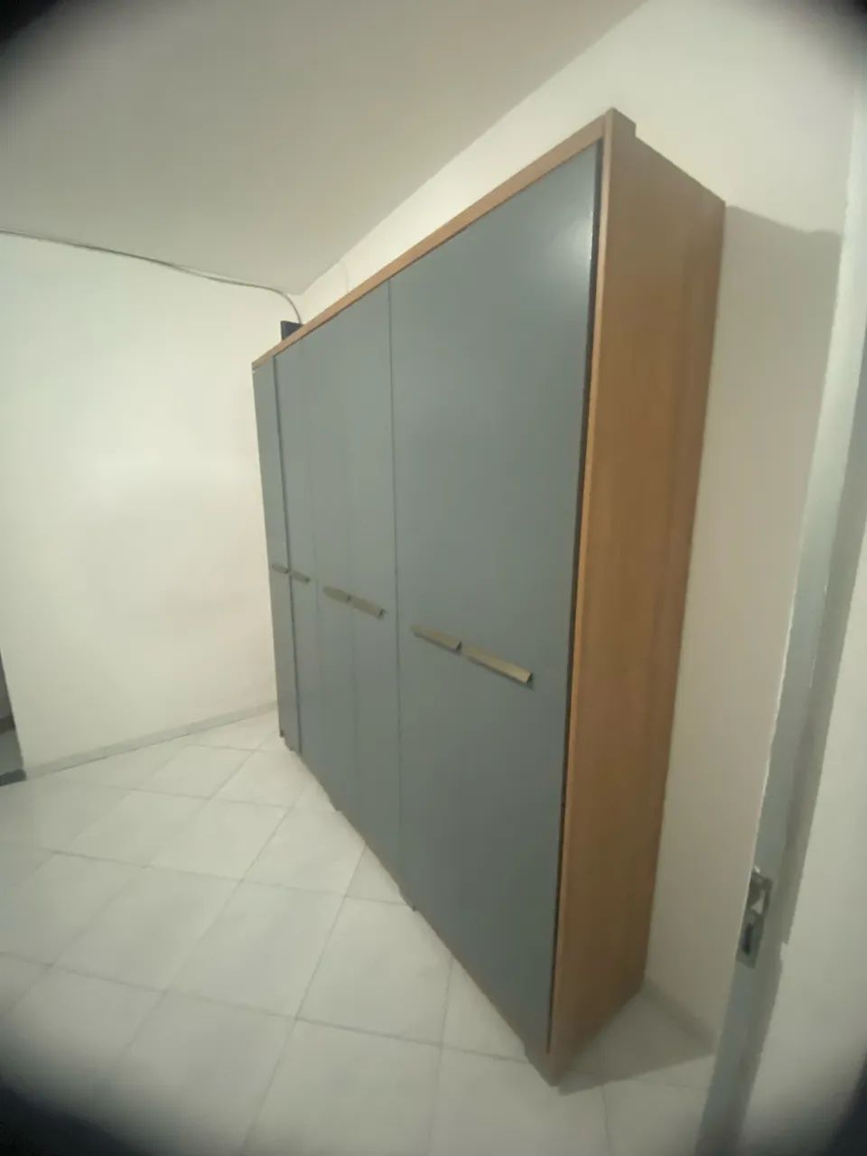Guarda roupa 6 portas oportunidade  - Foto 5