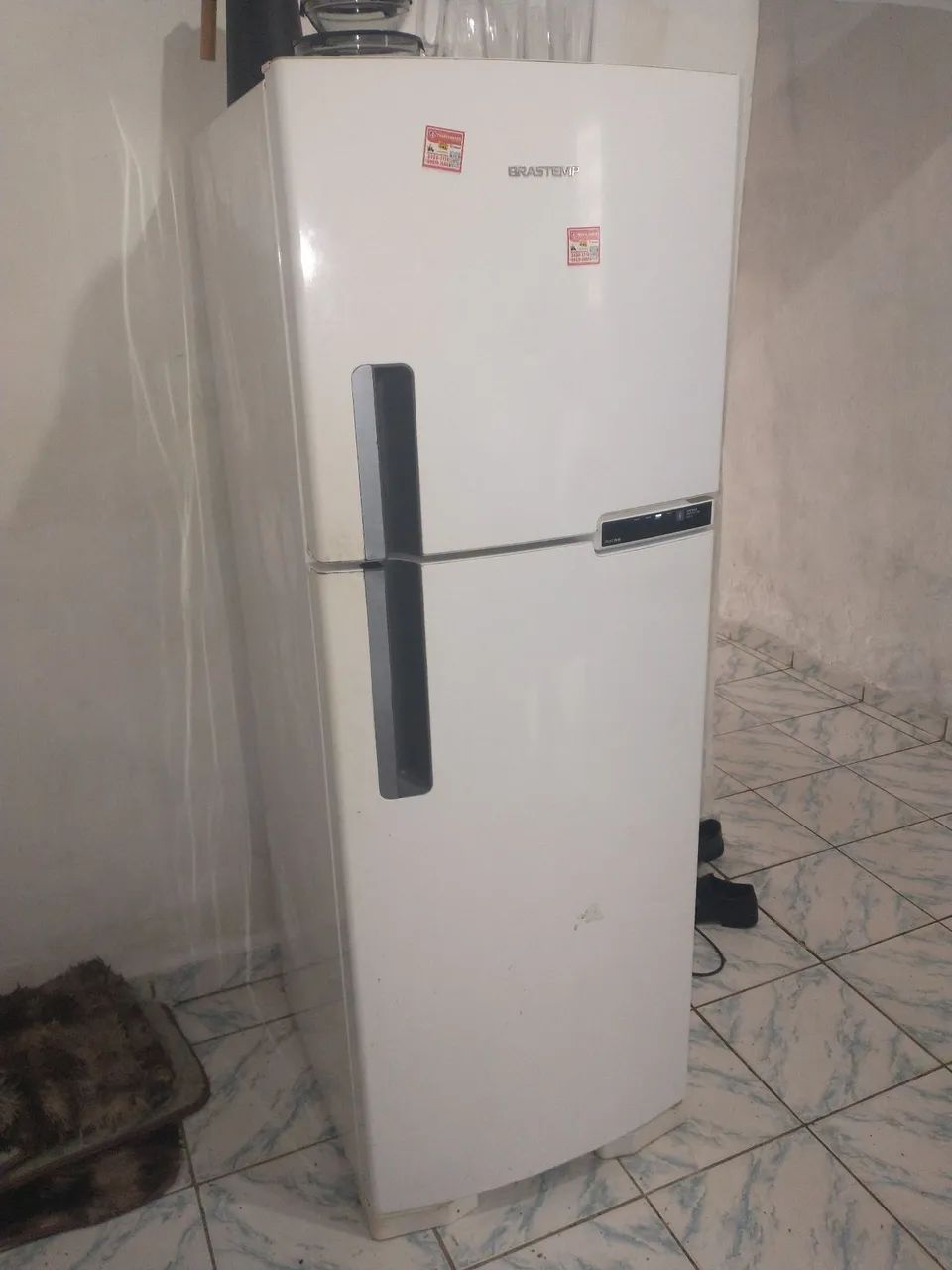 Vende-se Geladeira usada 