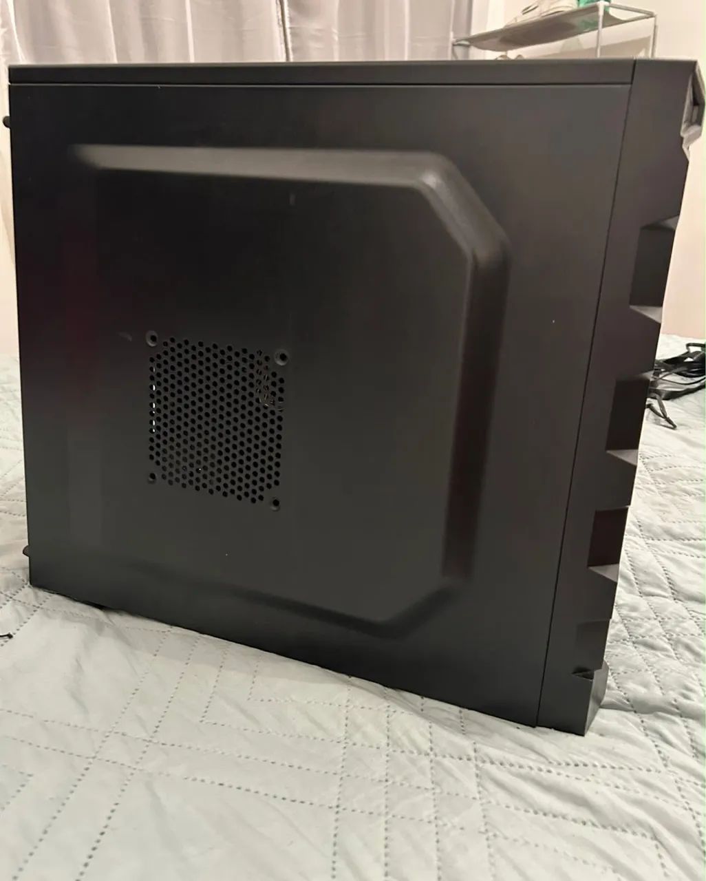 Gabinete asus cooler master  - Foto 2