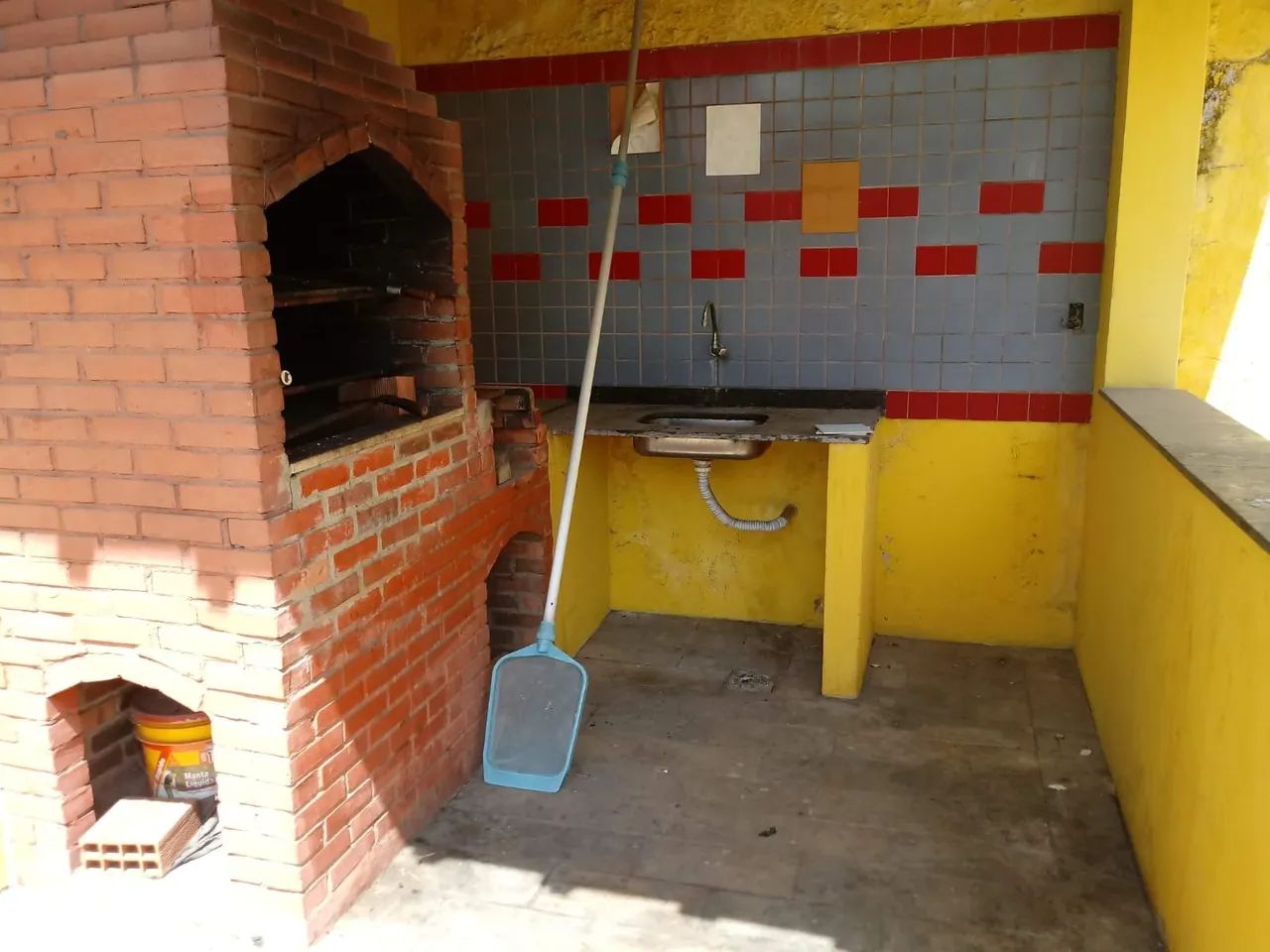Aluguel de ótima casa. 