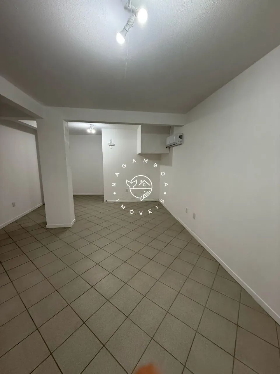 Sala Comercial com 43m² no Edifício Long Beach  Praia Comprida  São José - Foto 5