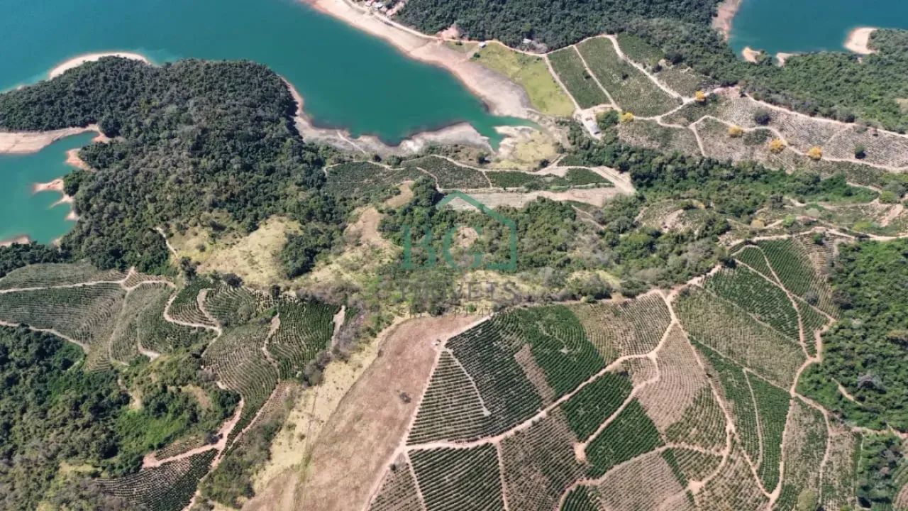 Excelente Sítio cafeeiro á venda na Cidade de Caconde SP. - Foto 4