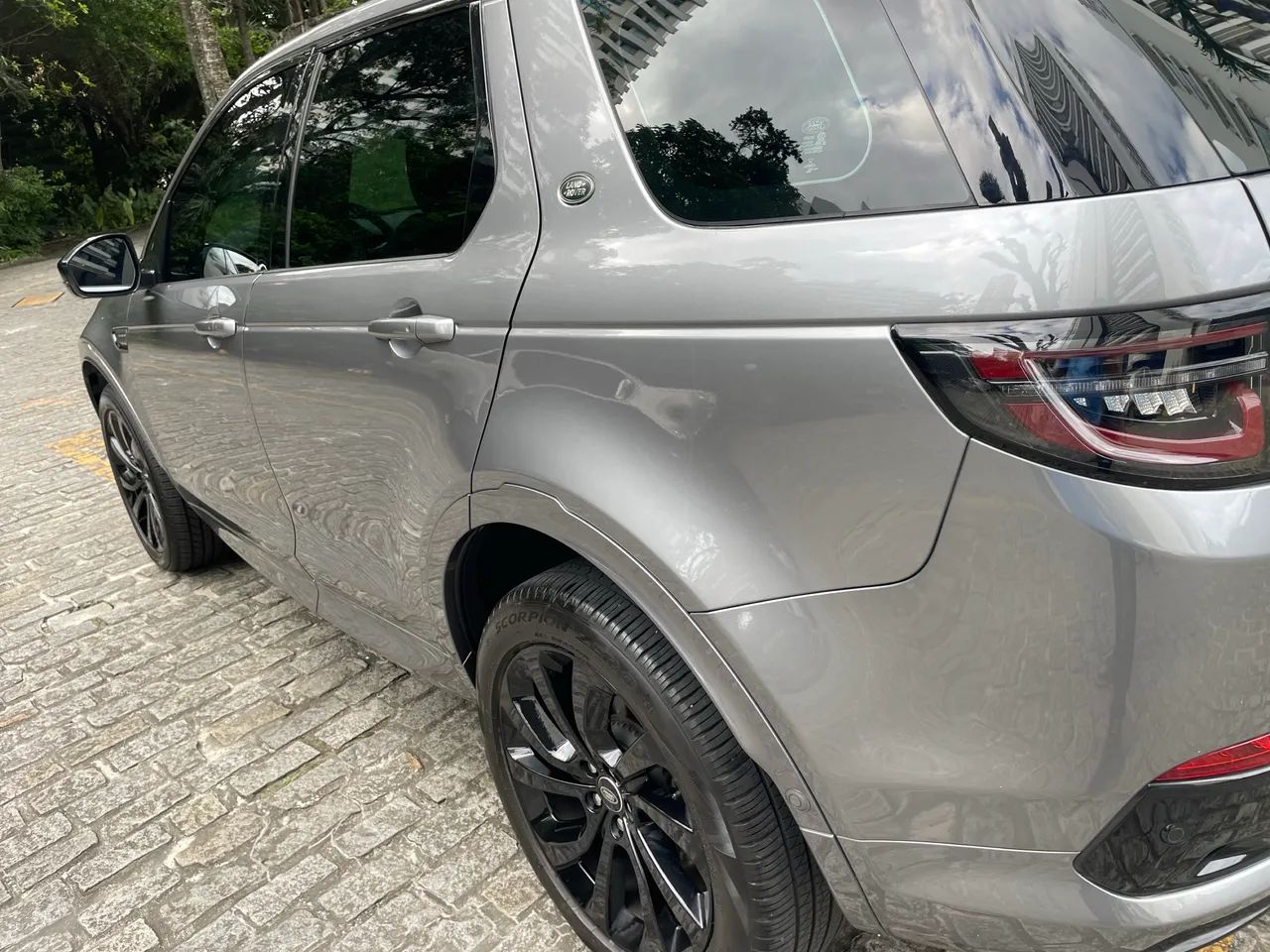 Land Rover Discovery Sport 2023