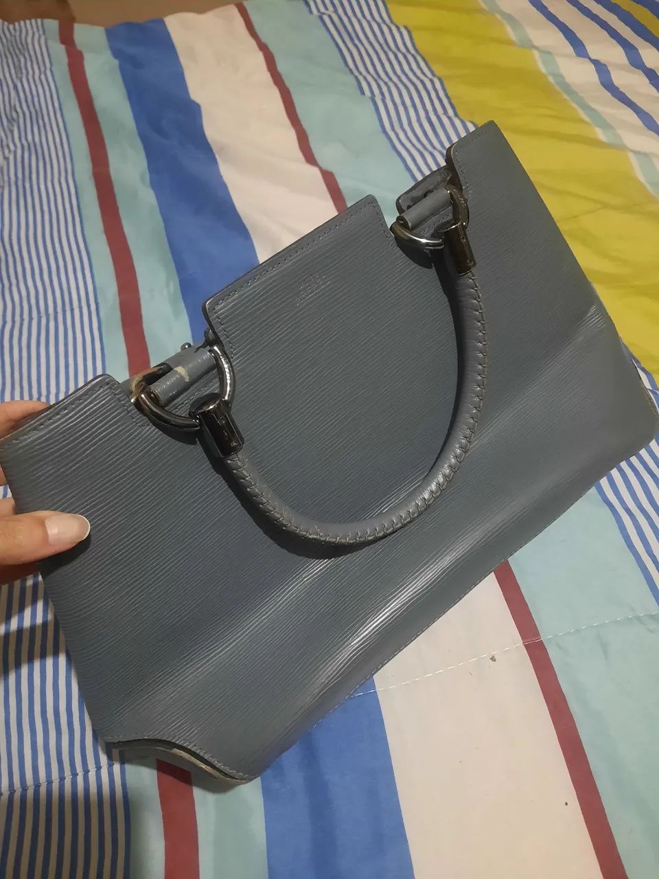 Bolsa arezzo original em couro legítimo  - Foto 5