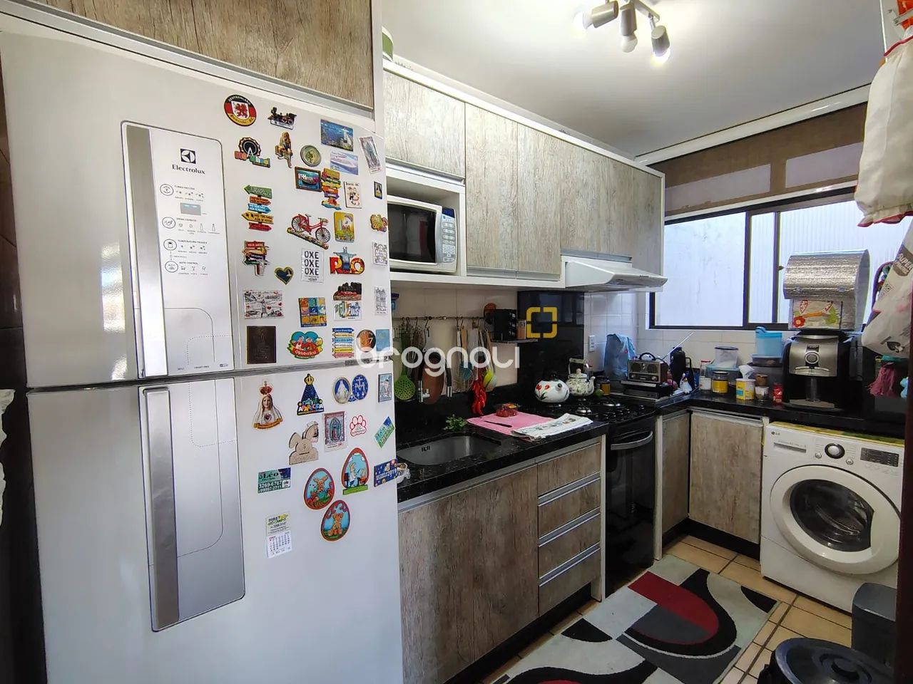 Lindo Apartamento Mobiliado com 2 Quartos (1 Suíte) e Garagem a Poucos Passos do Mar em Ca - Foto 5