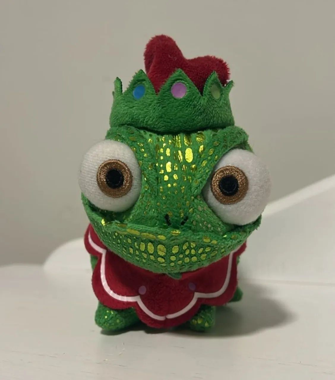 Pascal com roupa de Natal (Disney Rapunzel) - Foto 3