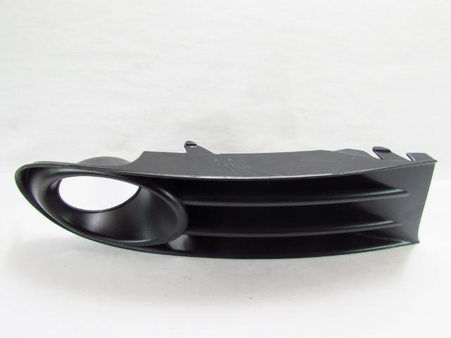 Grade Moldura Farol Milha Com Furo Gol G5 Direito - Foto 4