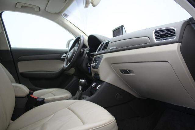 Audi Q3 Bege 2013 170 CV - Foto 18