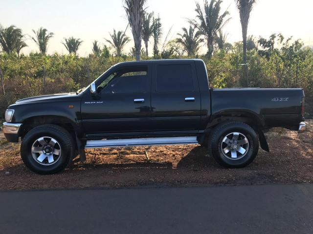 Hilux ano 2005