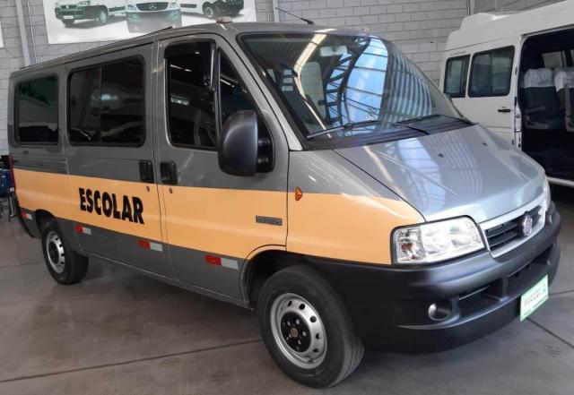 Ducato Minibus 2.3 Cinza 2010 16 lugares - Foto 2