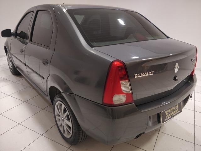 Renault Logan Expression 1.6 2010 - Foto 2