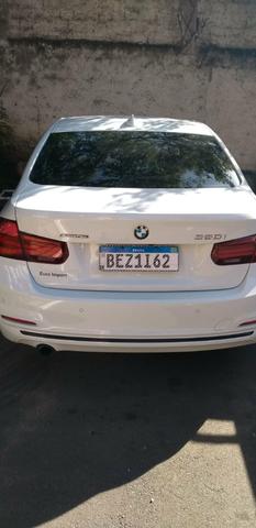 BMW 320i - 2018 Apenas 11 mil km