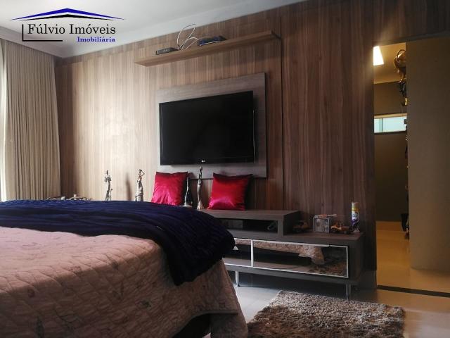 Maravilhosa casa moderna, completa em armários, ar condicionado, 05 quartos, 04 com suítes - Foto 4