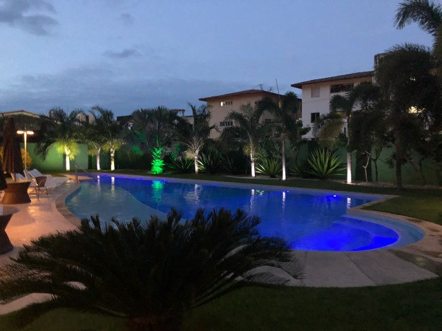 Varjota, 3 quartos, área de lazer completa, 800 m da Beira Mar