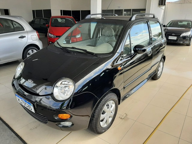 Leia o anúncio -5.070,00 + 48x 426,00 - Chery QQ 1.0 Completo - 2013