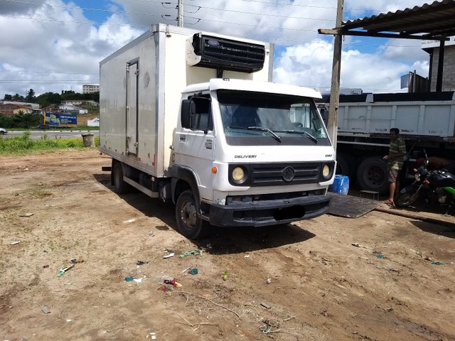 VW 9.160 COM BAÚ REFRIGERADO JÁ AGREGADO
