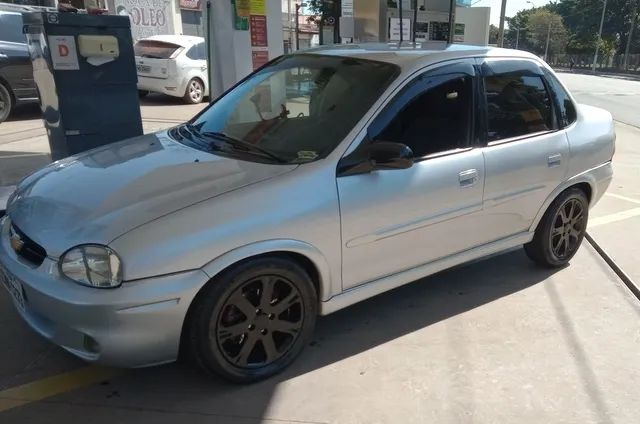 Comprar Sedan Chevrolet Corsa Sedan 1.6 Gls 4P Prata 1998 em