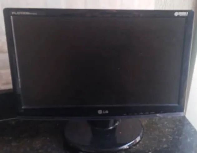 Dois monitores quebrados LG - Foto 2