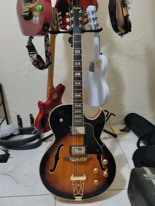Guitarra Elétrica Hofma - Semi-Acústica