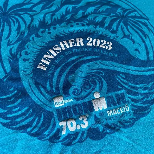 289 - Camisa de Finisher Ironman Maceió 2023 70.3 Half meio - Foto 4
