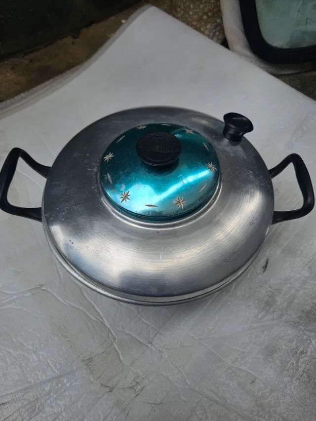 Antiguidade assadeira de bolo panela antiga