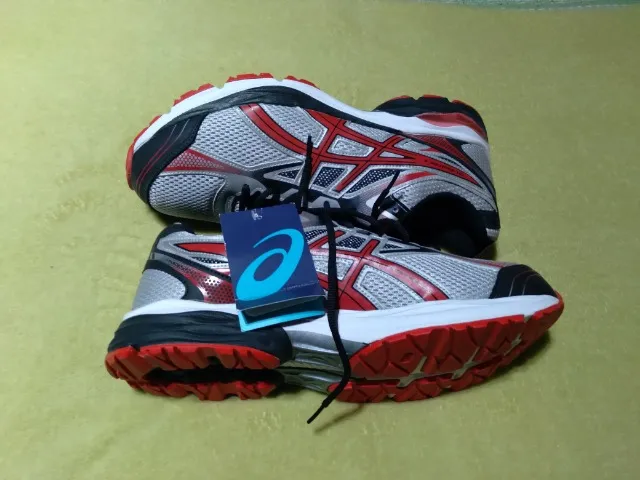 Asics 300 reais