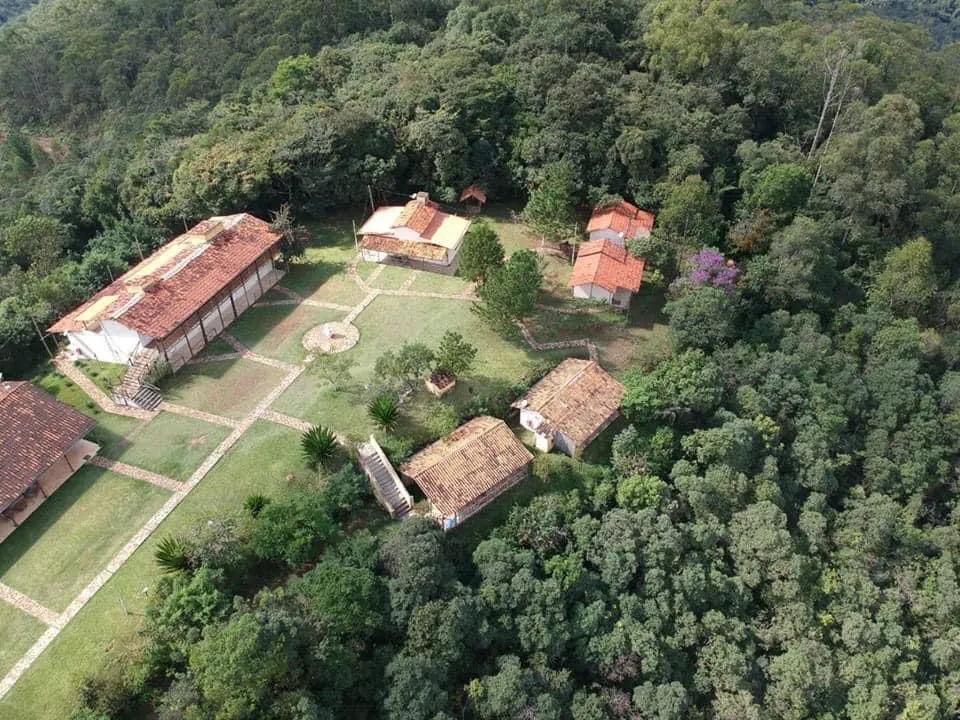 Alugo Pousada em Itabirito MG