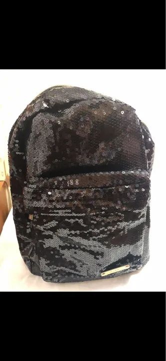 Mochila de paetês NOVA
