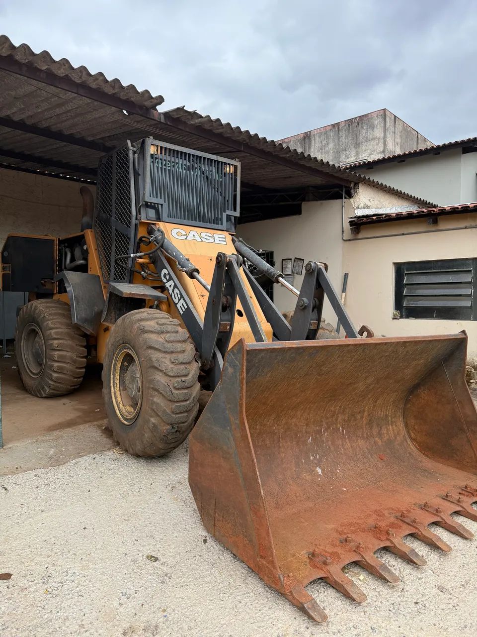 Pá carregadeira 64292889146243121