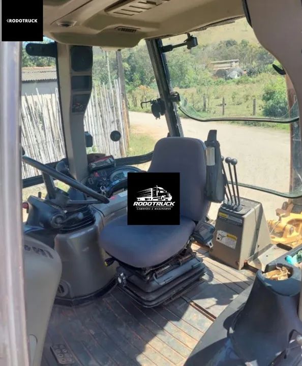 Retroescavadeira Case 580N - 2015 - Foto 4