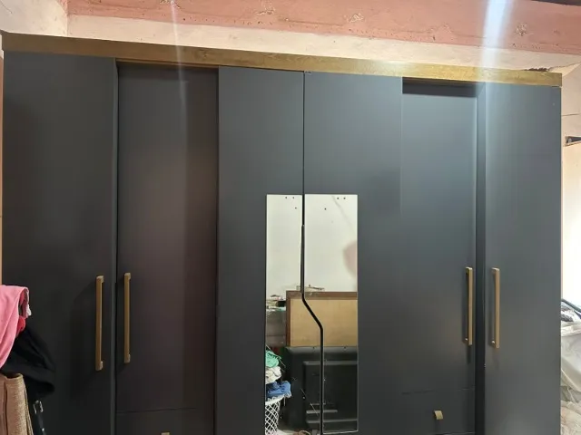 Vende-se Guarda roupa
