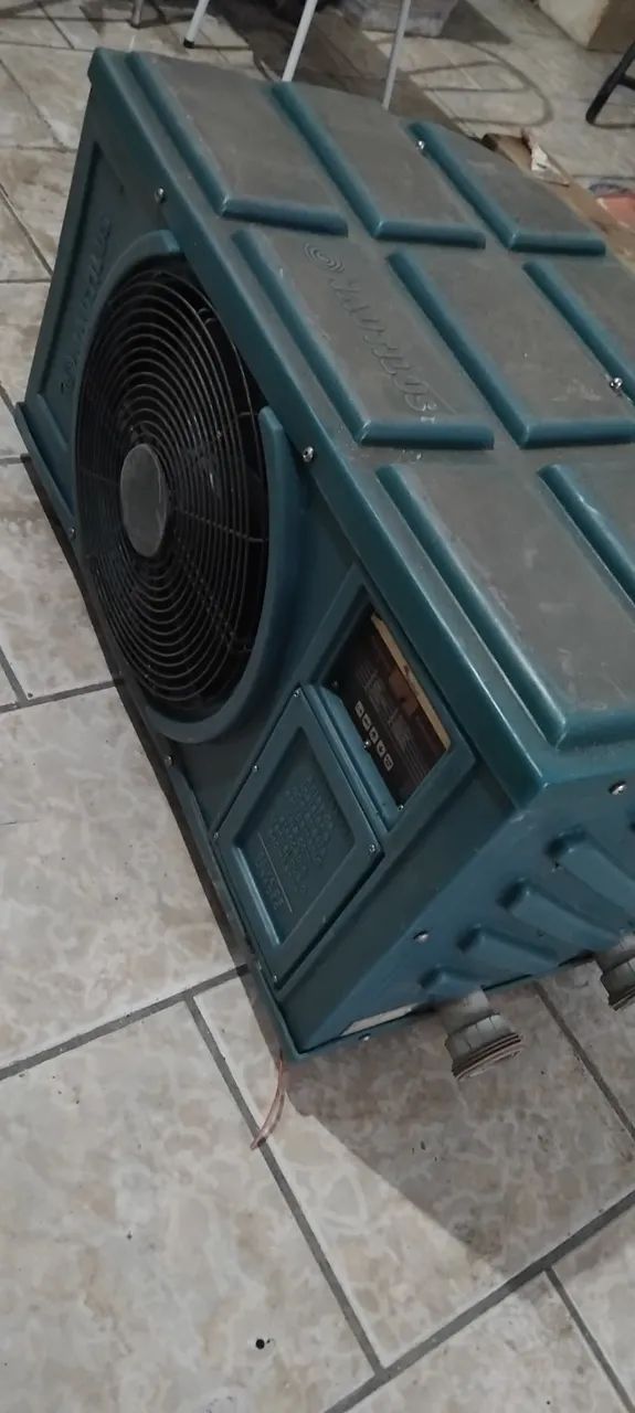 Vendo aquecedor  de piscina externo .usado - Foto 2