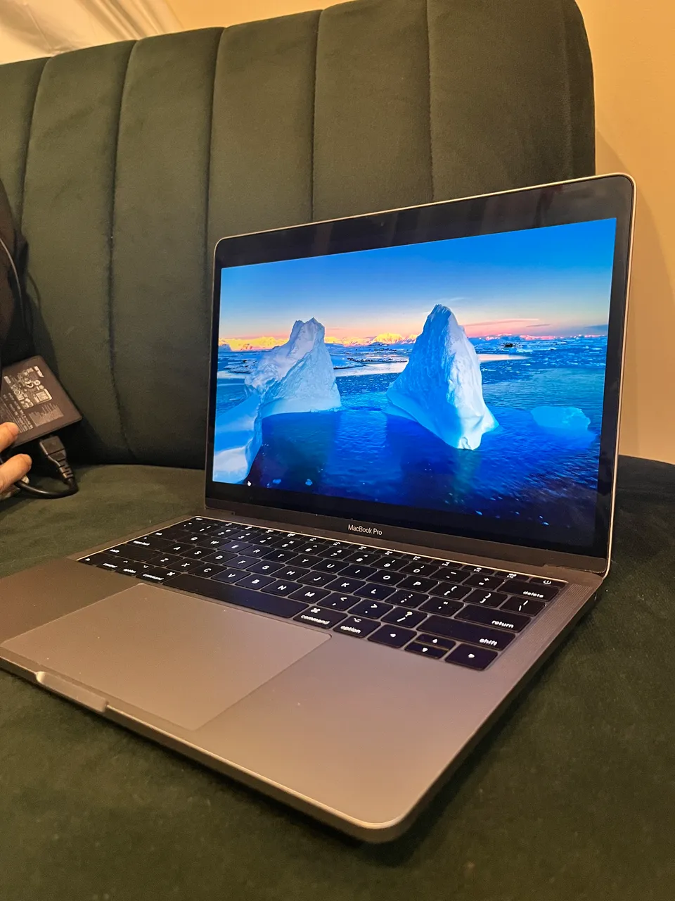 macbook pro 13 2017