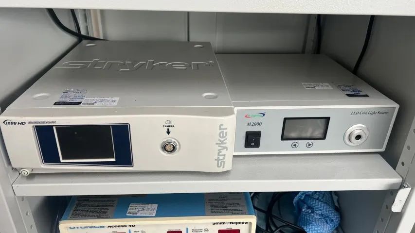 Torre de video Stryker - Equipamentos para Videolaparoscopia Revisados - Foto 4