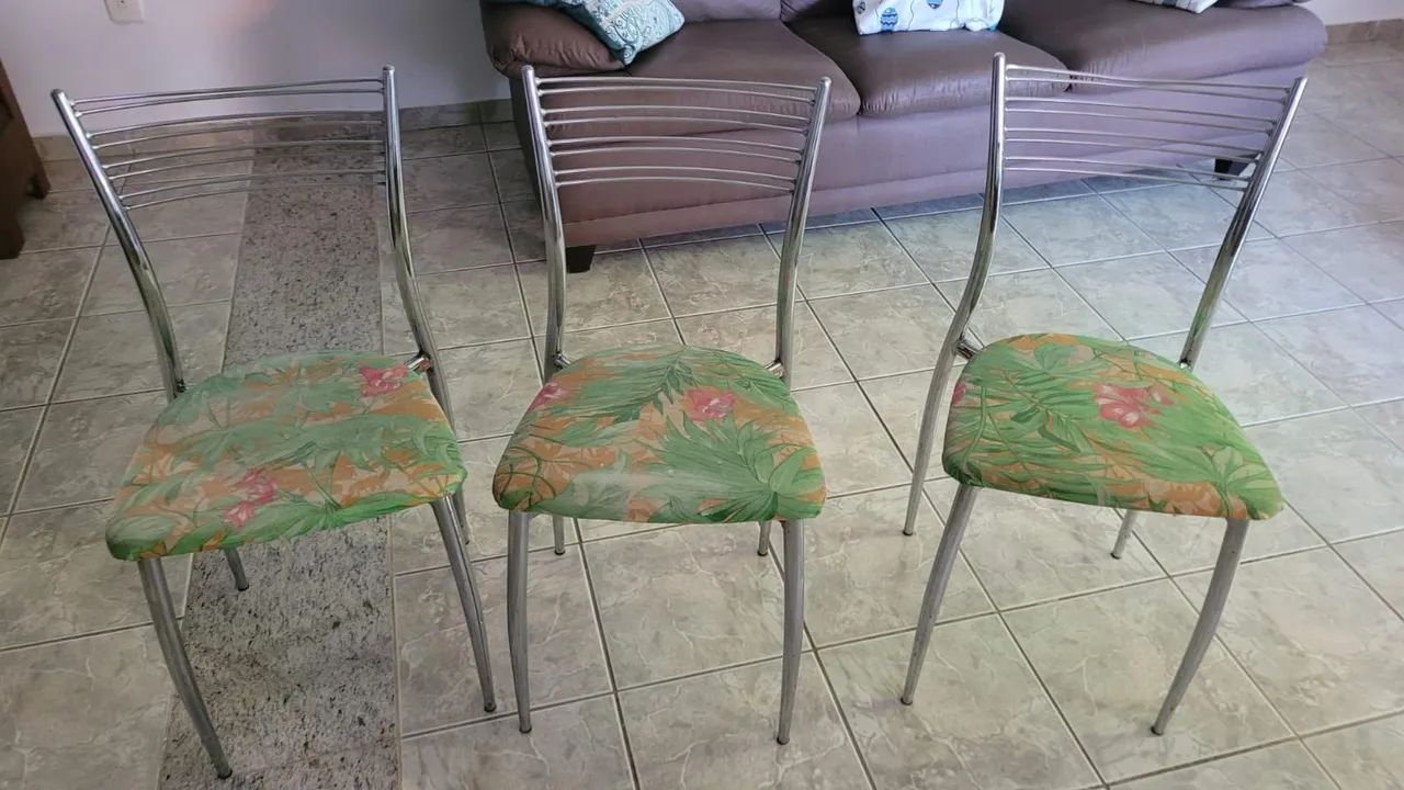 Cadeiras de inox
