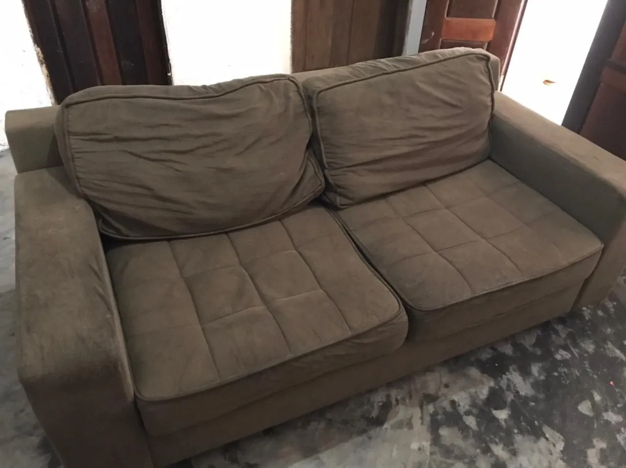 Sofá 2 lugares