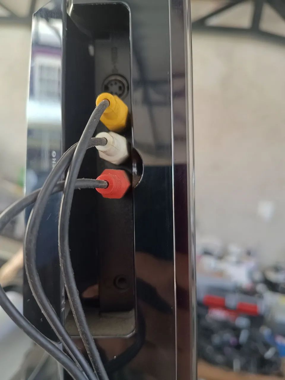 Vendo TV 24" LCD Samsung T240M, com controle. LEIAA o anúncio. - Foto 5