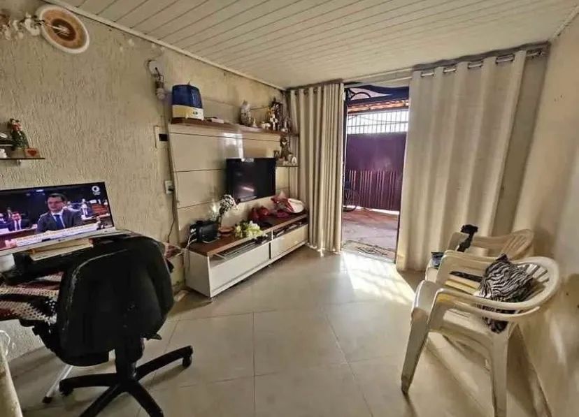 Vende-se casa no castanheira KF 