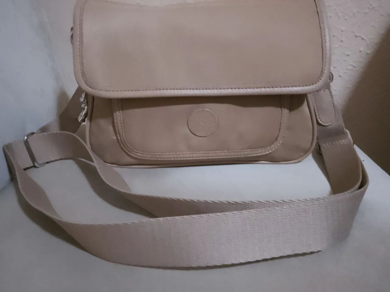 Bolsa Kipling (live light) bege - Foto 2