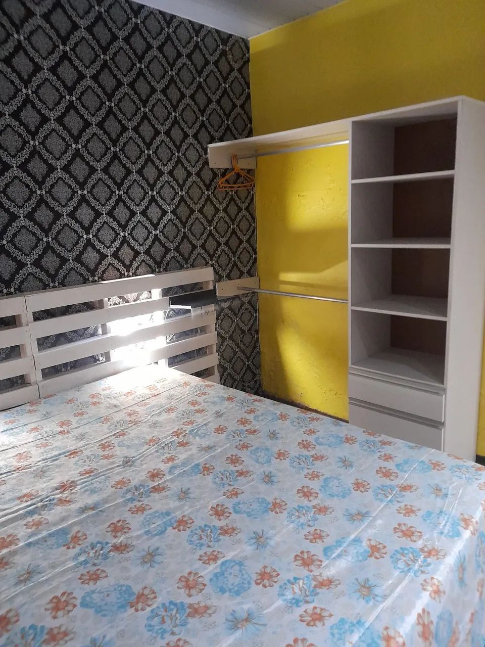 Alugo Apartamento mobiliado tipo kitinet. Para solteiros sem filhos e sem animais.   - Foto 5