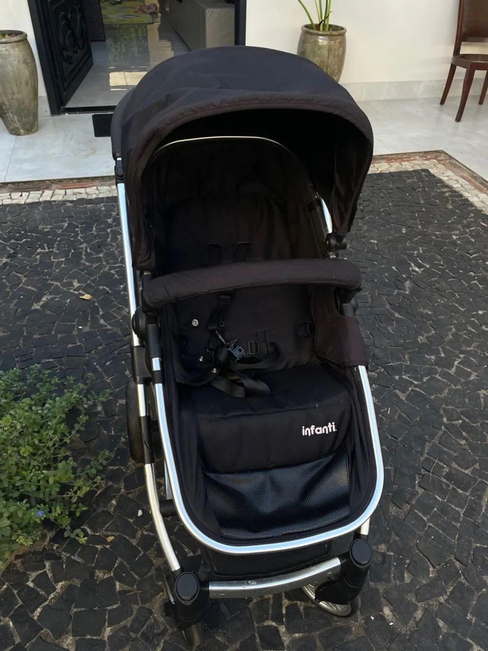 Carrinho de bebê Infanti Epic Lite TS Trio onyx - Foto 5