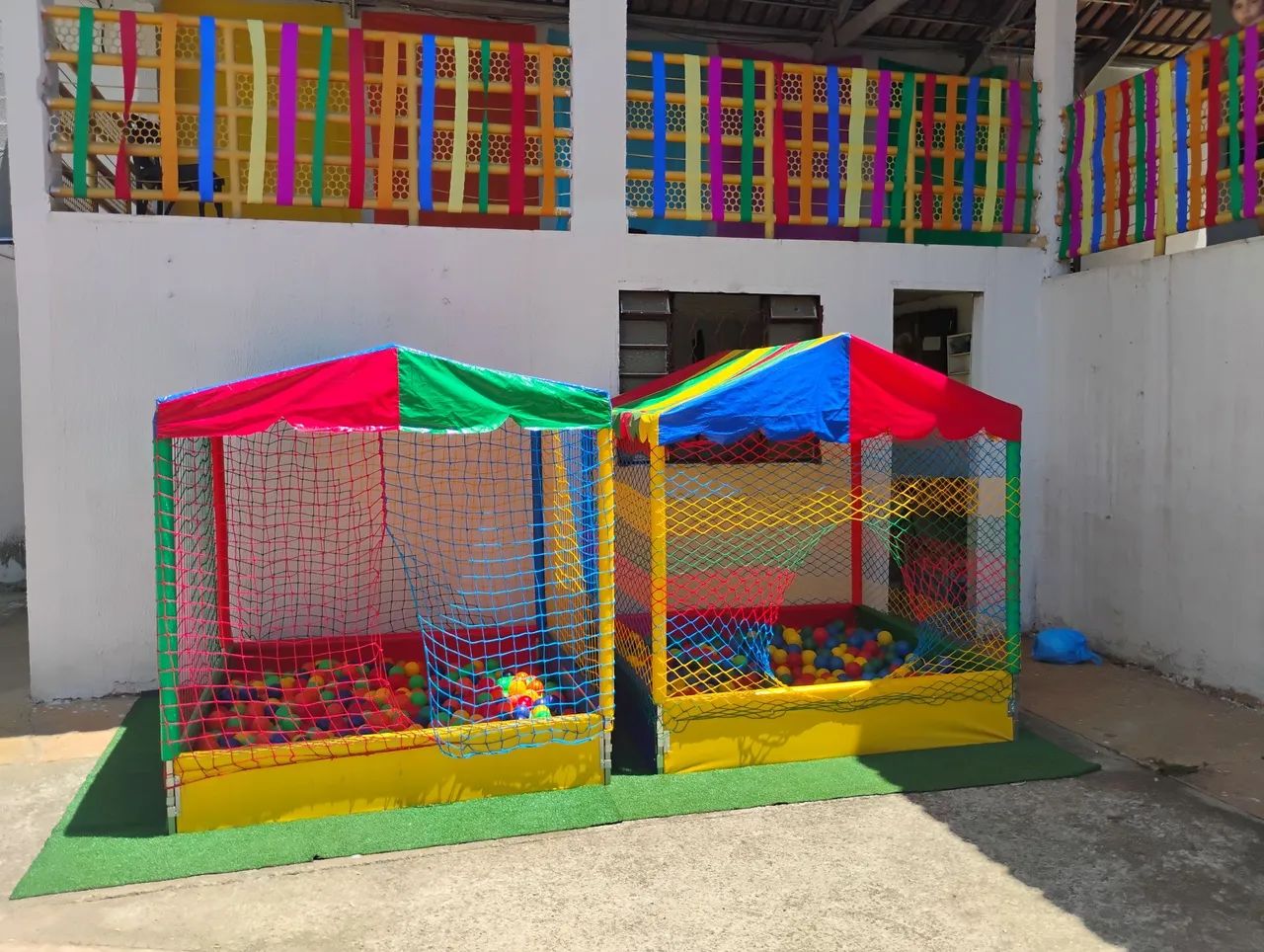 Alugamos brinquedos para festa e eventos, temos pula pula, piscina de bolinha, e outros  - Foto 3