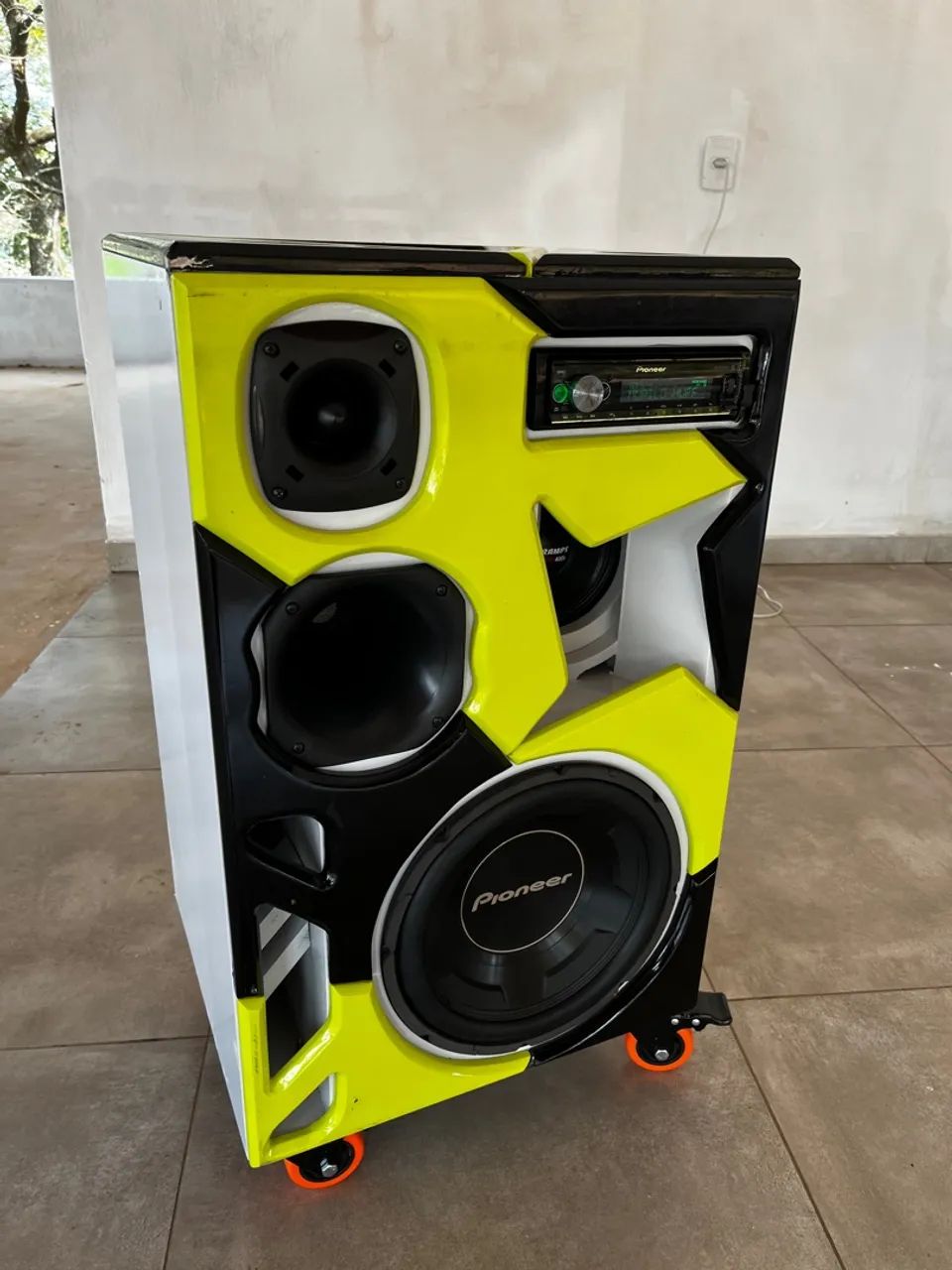 CAIXA DE SOM BOB RESIDENCIAL - TROCO POR MOTO - Foto 3