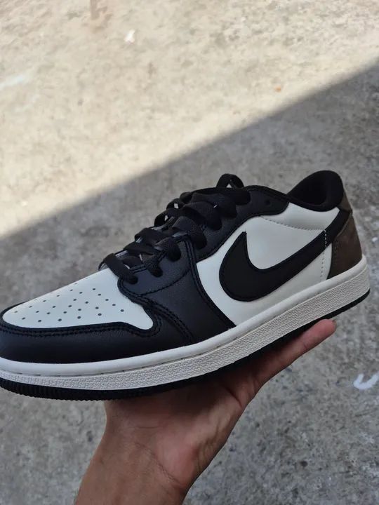 Nike Air Jordan 1 Low - Preto e Branco - Foto 2